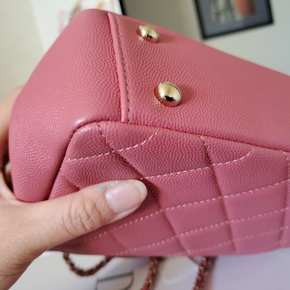 Chanel business affinity pink caviar gold hard ware small bag - Picture 11 of 16